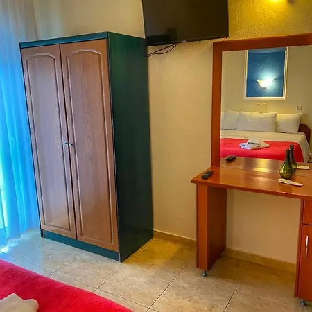 Boutique Hotel Fay* Aparthotel Toroni